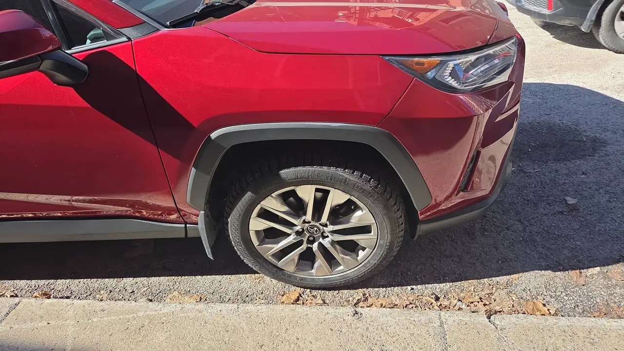 Toyota RAV 4 снимка Toyota RAV 4