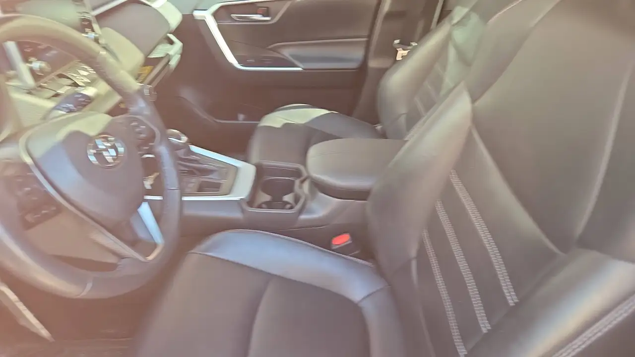 Toyota RAV 4 снимка Toyota RAV 4