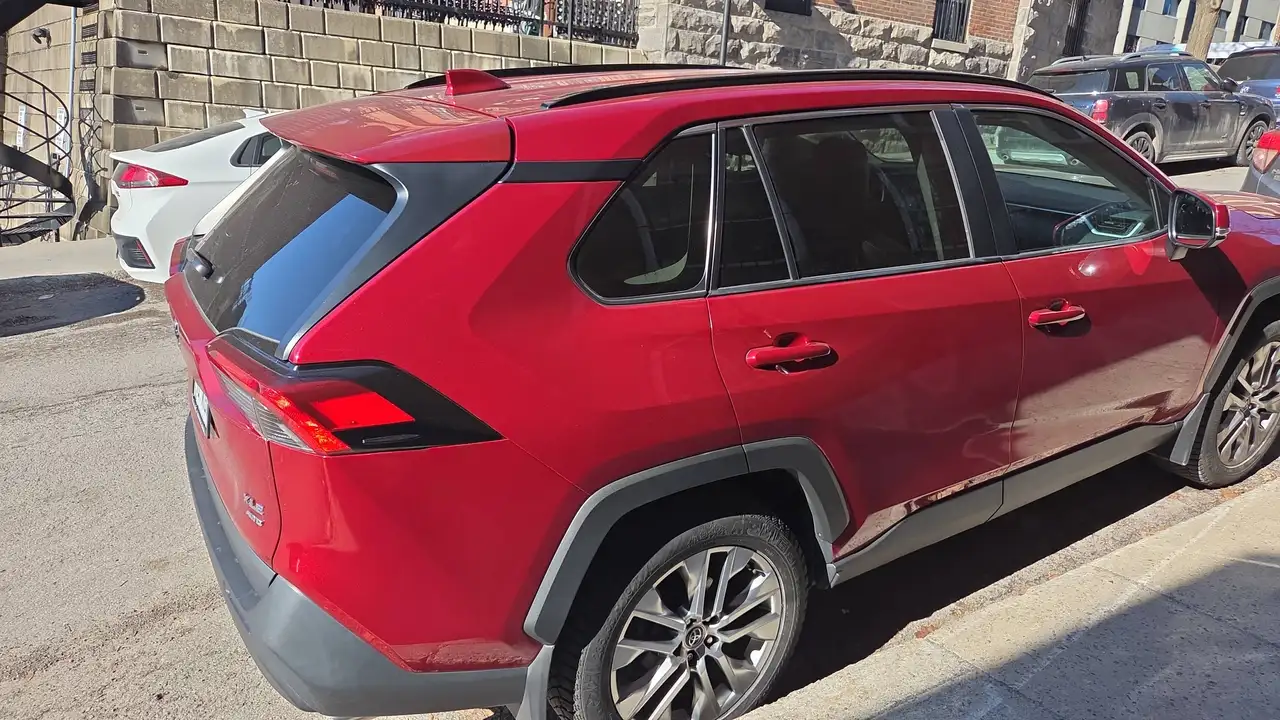 Toyota RAV 4 снимка Toyota RAV 4