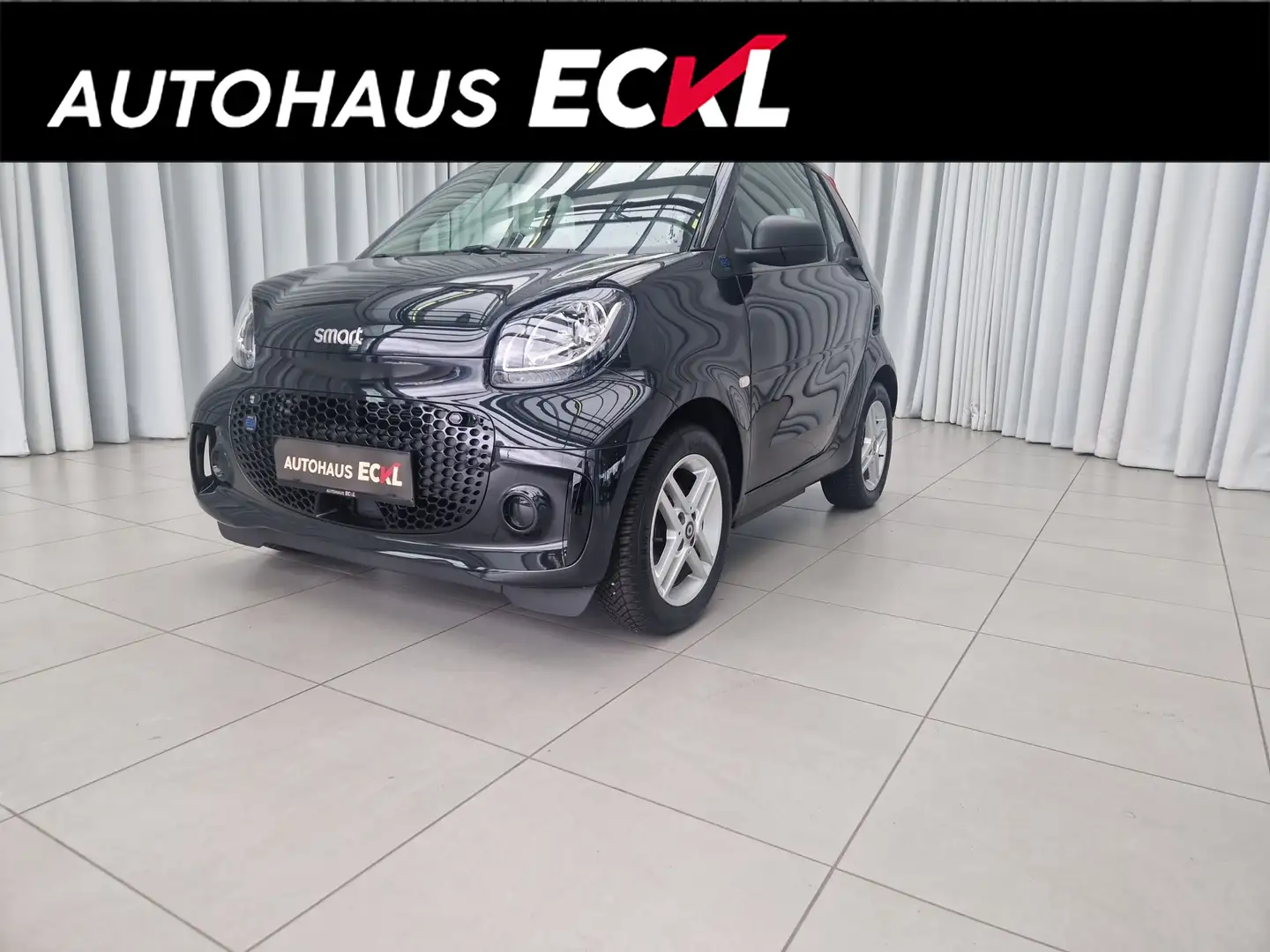 smart forTwo cabrio electric drive AUT Zwart - 1