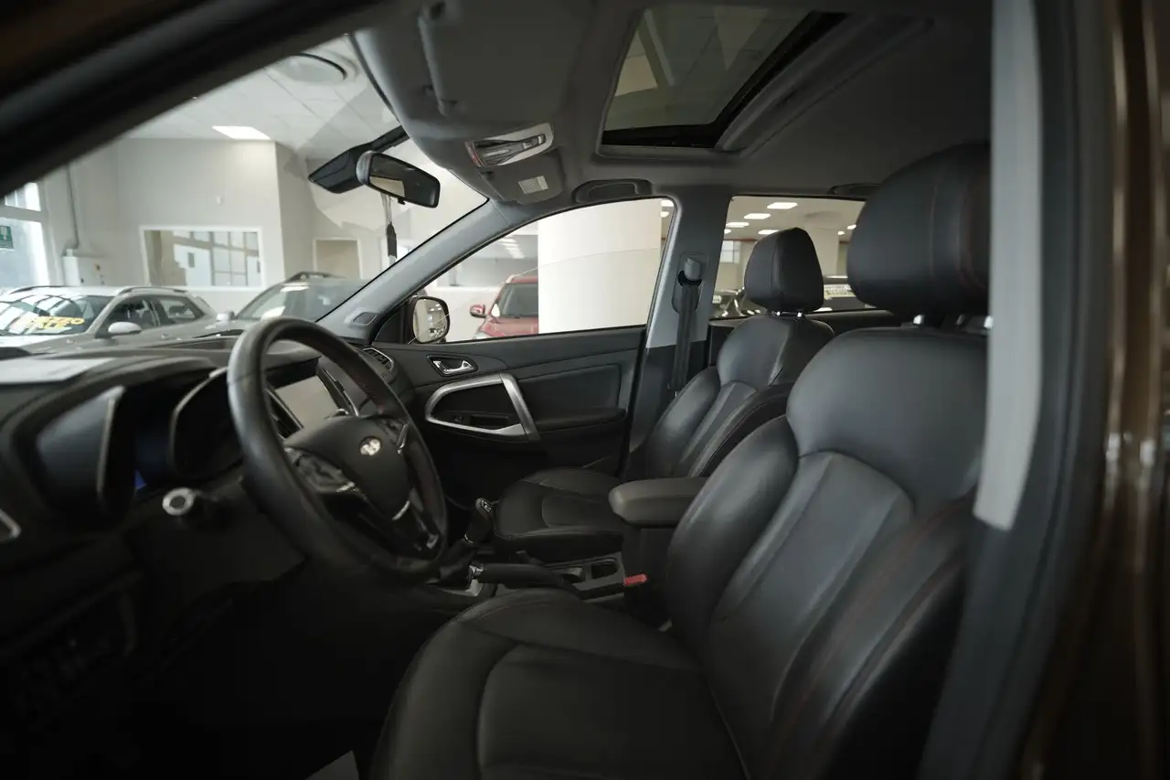 DR Automobiles DR6 2021