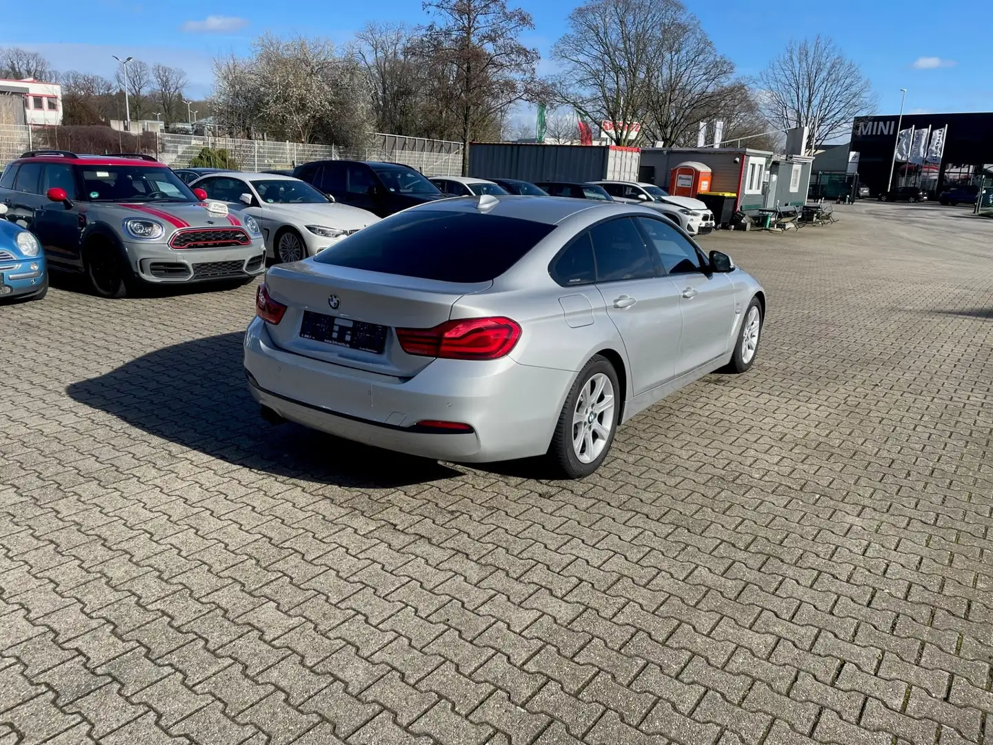 BMW 420 Gran Coupe Sport ElektrSitze SHZ Harman AnhKupplun Silber - 2