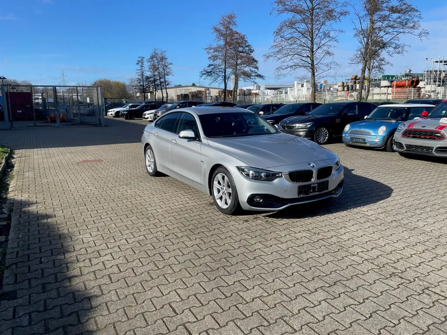 BMW 420 Gran Coupe Sport ElektrSitze SHZ Harman AnhKupplun Silber - 1