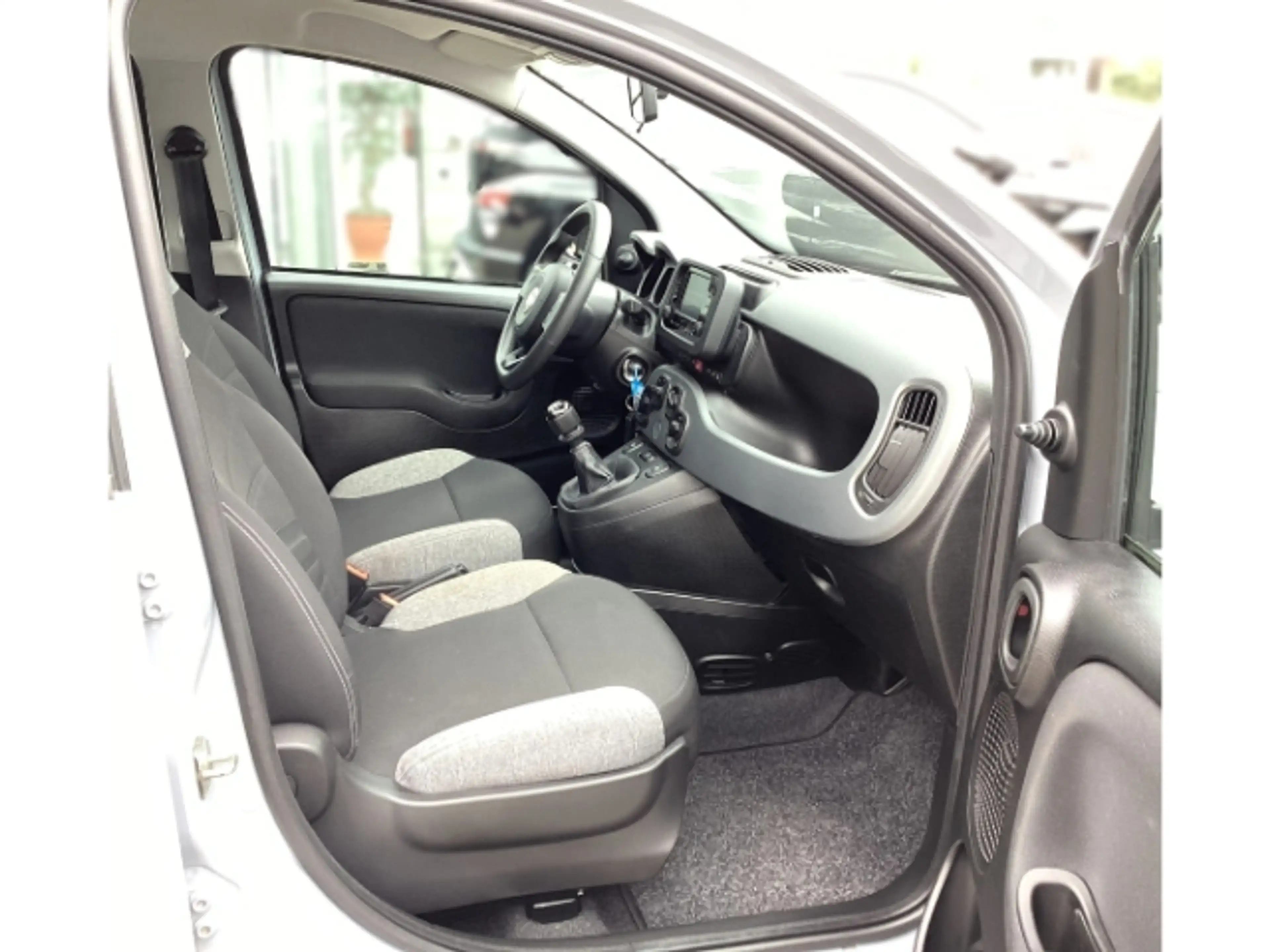 Fiat Panda Mild-Hybrid *Bluetooth *Klimaanlage *Start-Stop-Au — photo 10