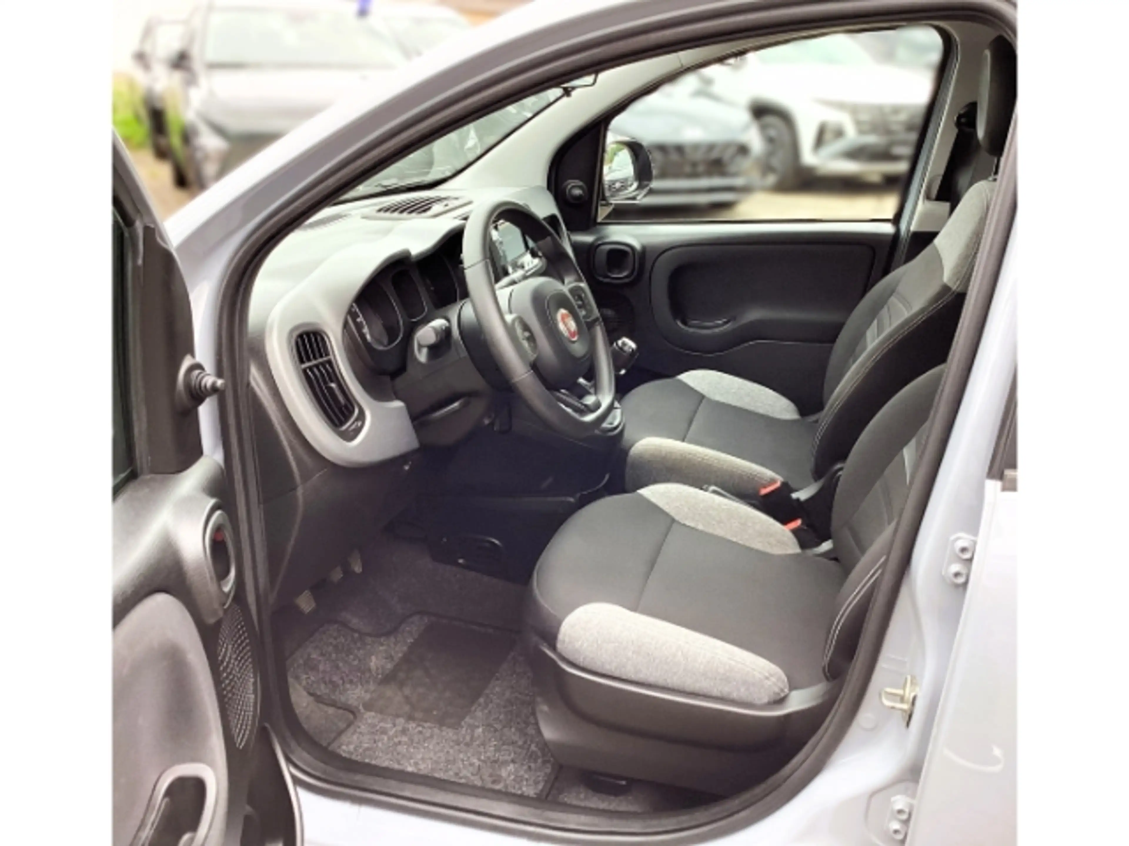 Fiat Panda Mild-Hybrid *Bluetooth *Klimaanlage *Start-Stop-Au — photo 7