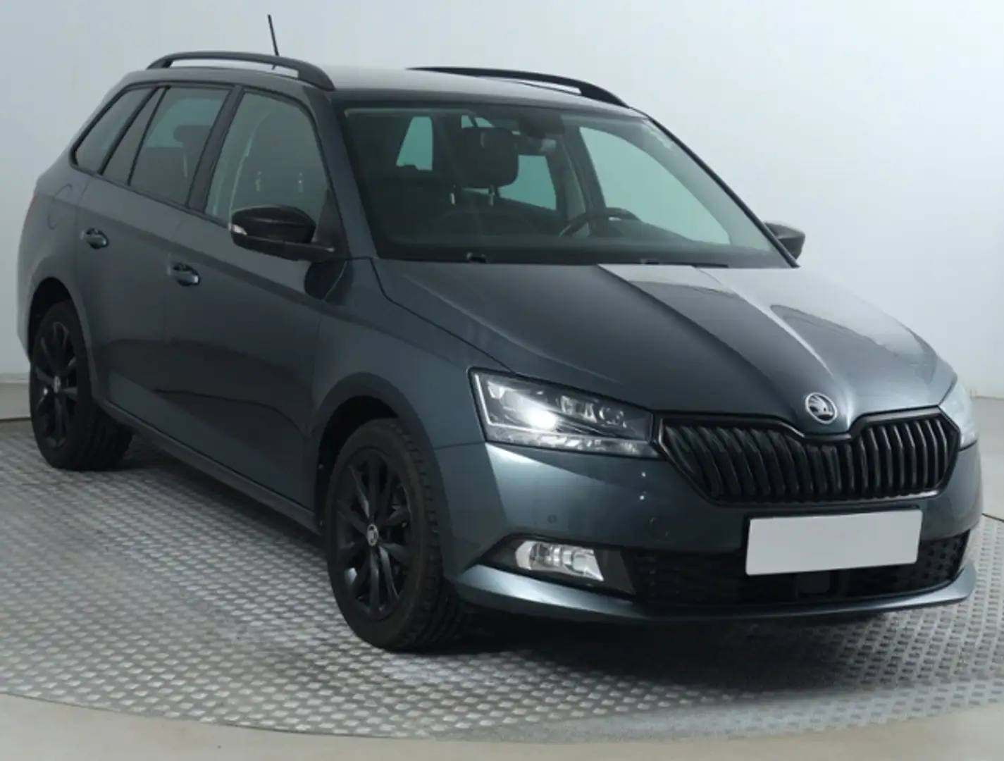 Skoda Fabia Combi Style LED AHZV SHZ GRA RFK KLIMA ALU Gris - 2