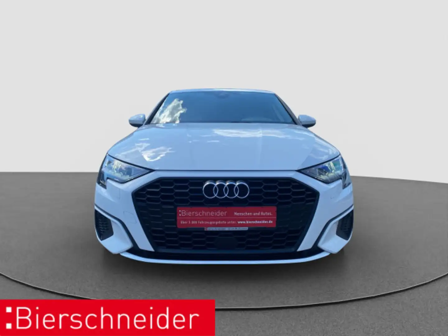Audi A3 30 TFSI SHZ GRA NAVI VC PDC Bílá - 2