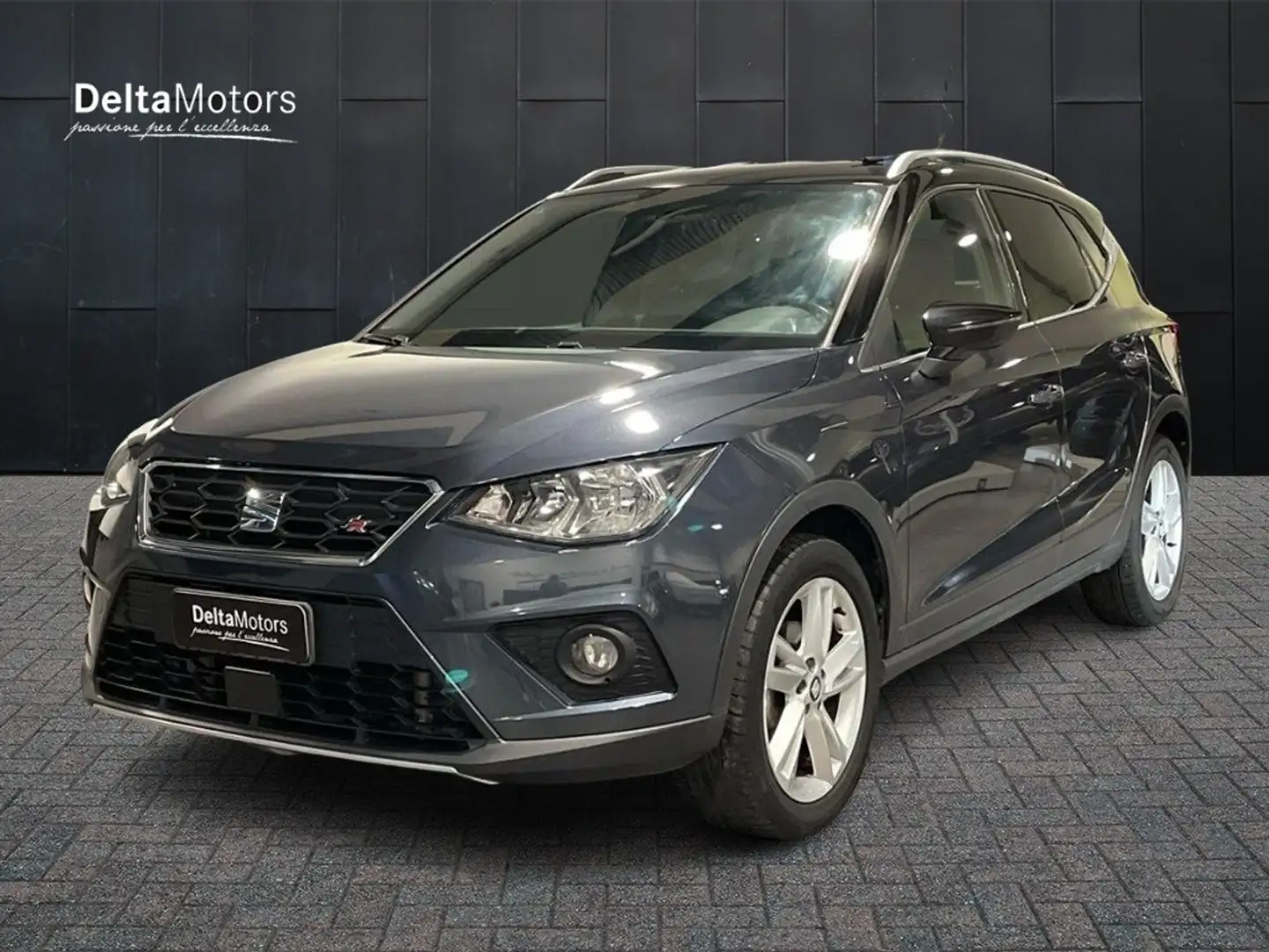 SEAT Arona 2017 - Arona 1.0 tgi FR 90cv Grigio - 1