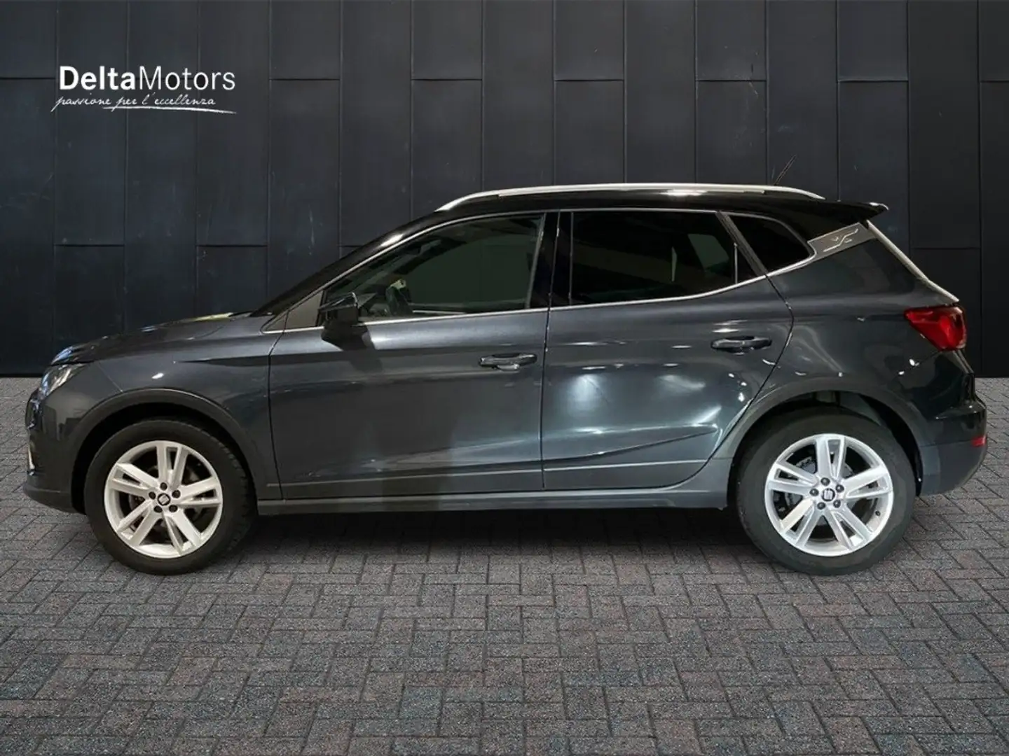 SEAT Arona 2017 - Arona 1.0 tgi FR 90cv Grigio - 2