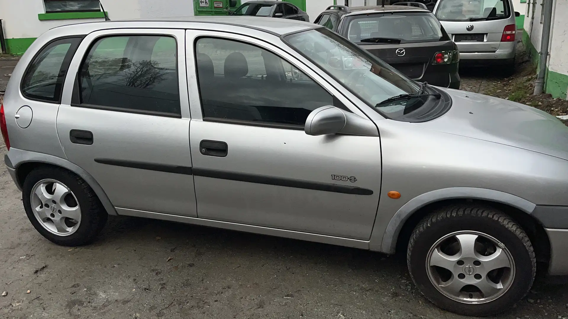 Opel Corsa Corsa 12V Edition 100 Silber - 2