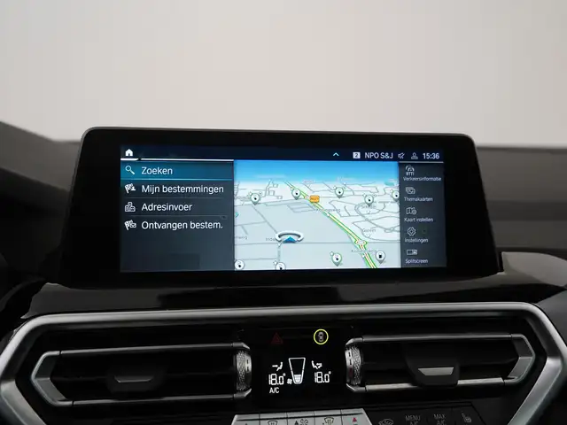 BMW X3 view 14