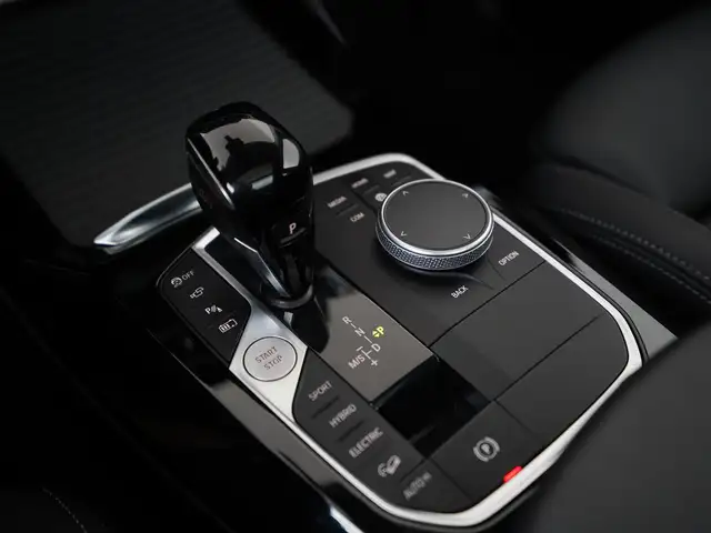 BMW X3 view 11