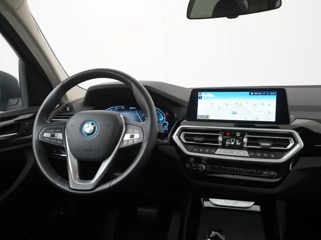 BMW X3 view 6