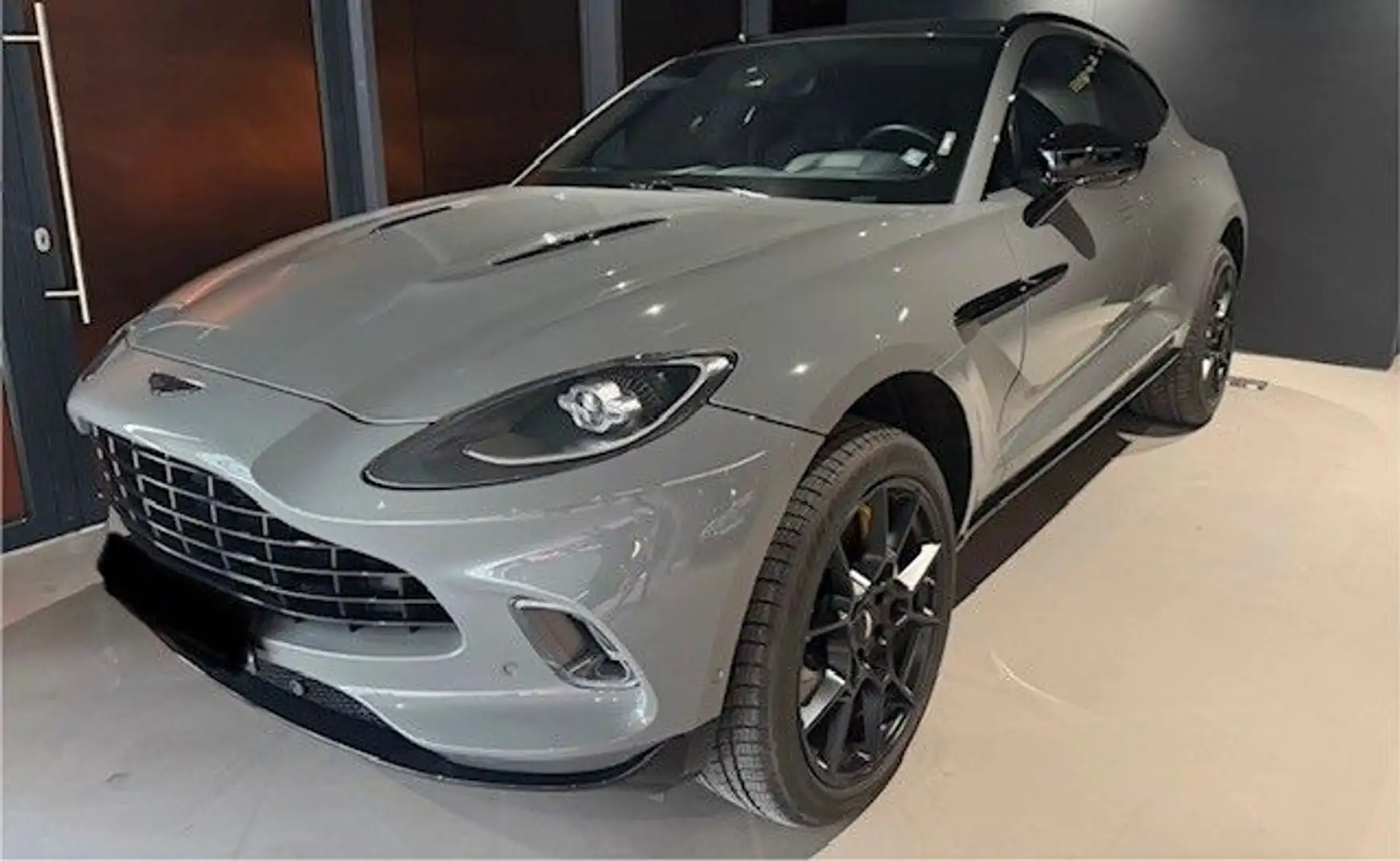Aston Martin DBX 4.0 V8 - 1