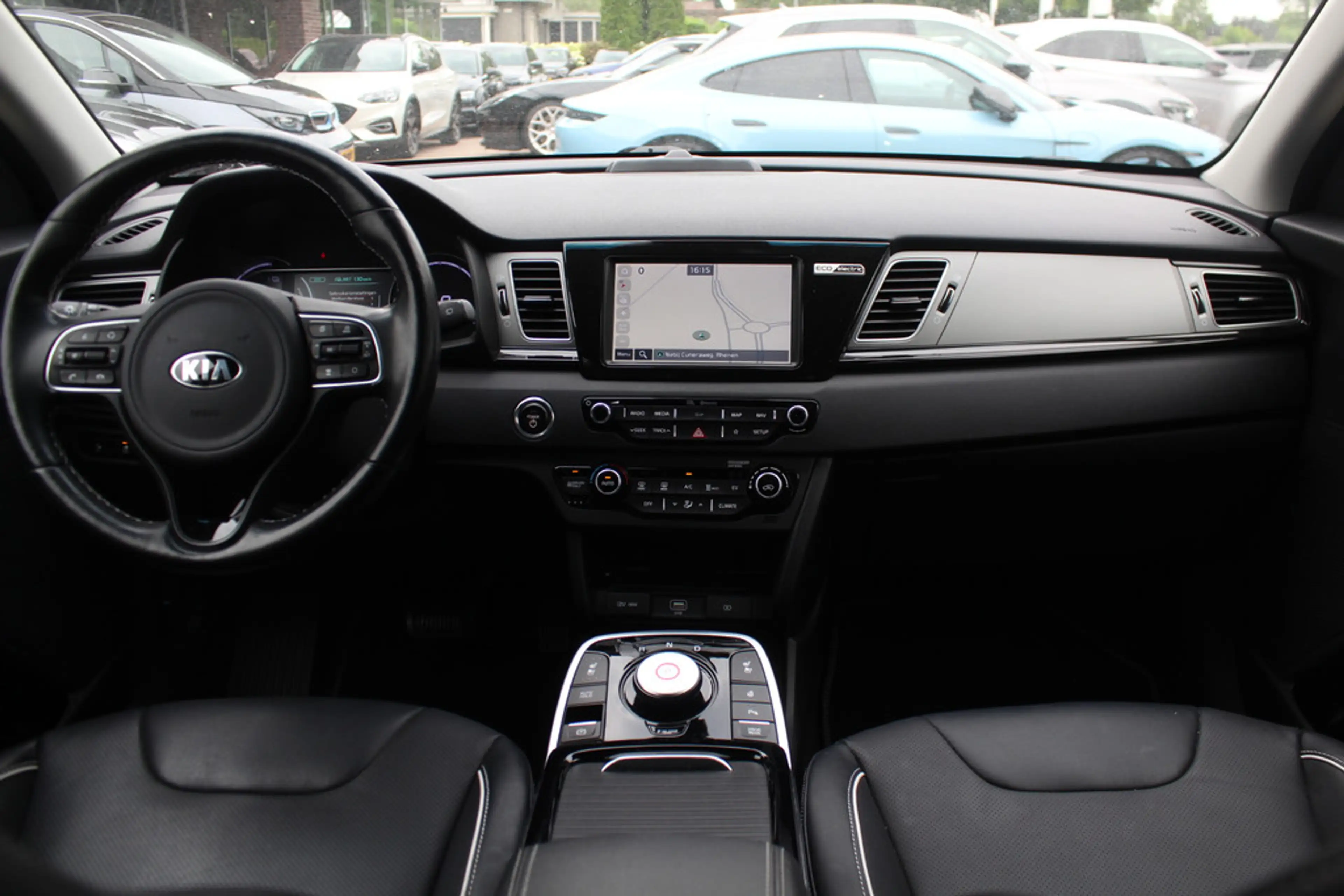 Kia e-Niro ExecutiveLine 64 kWh / Camera / Leder / Keyless / — photo 3