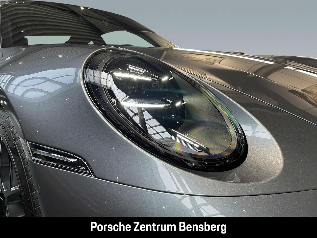 Porsche 911 Carrera 4S 9
