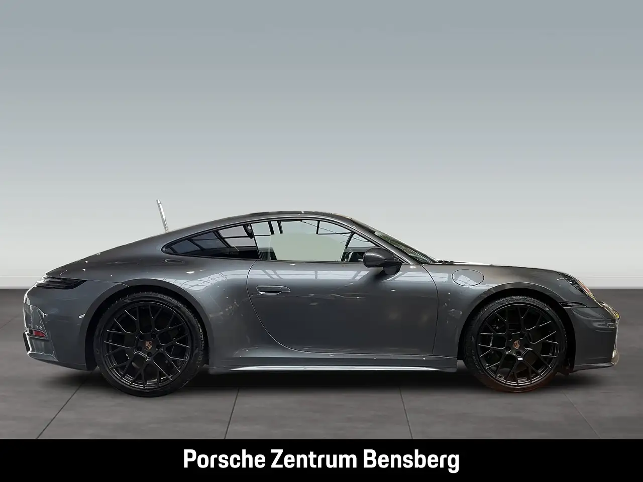 Porsche 911 Carrera 4S 5