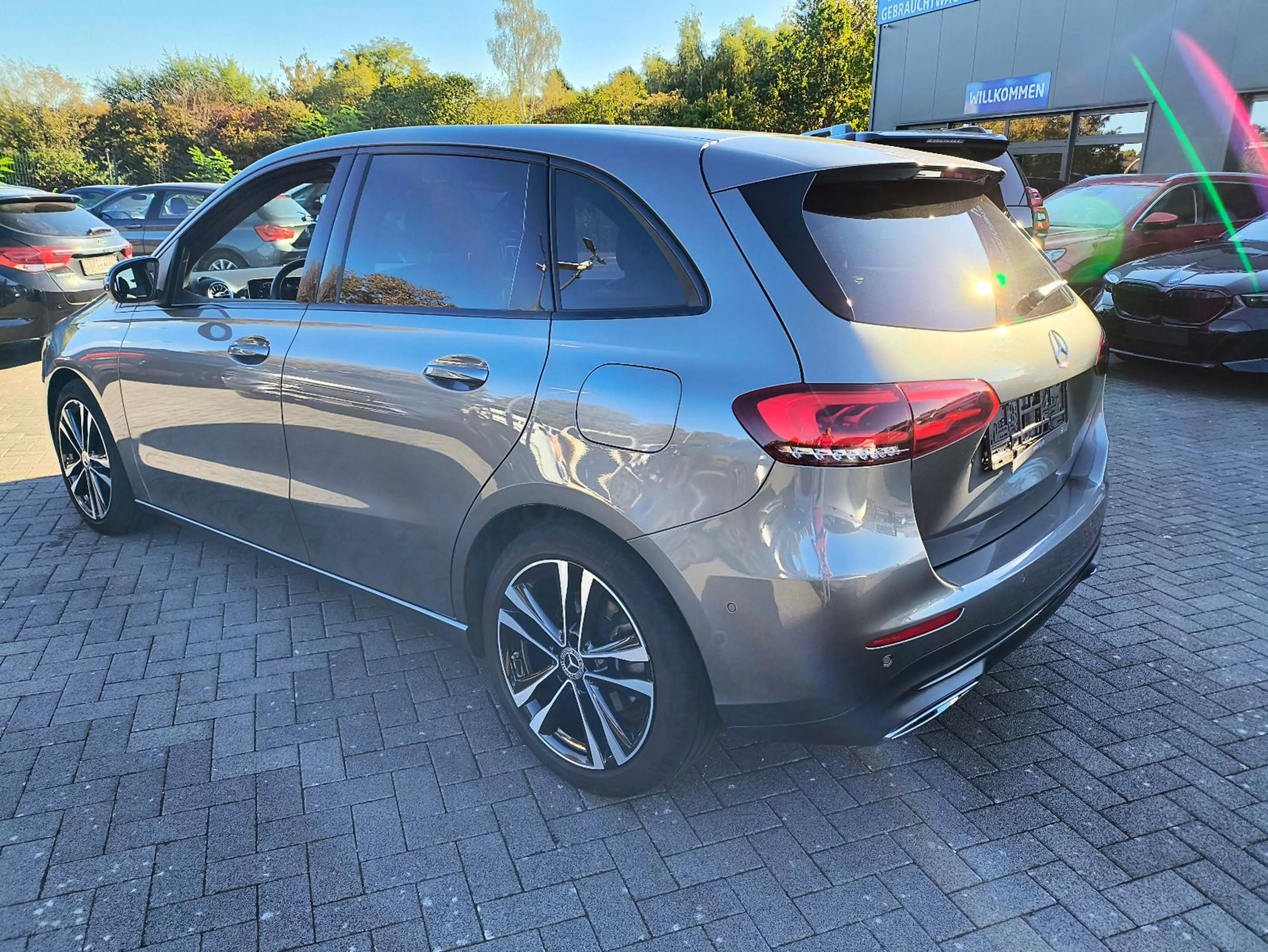 Mercedes-Benz B 200 2HAND,SCHEKHEFT,NAVI,TEMPOMAT,LEDER — photo 7