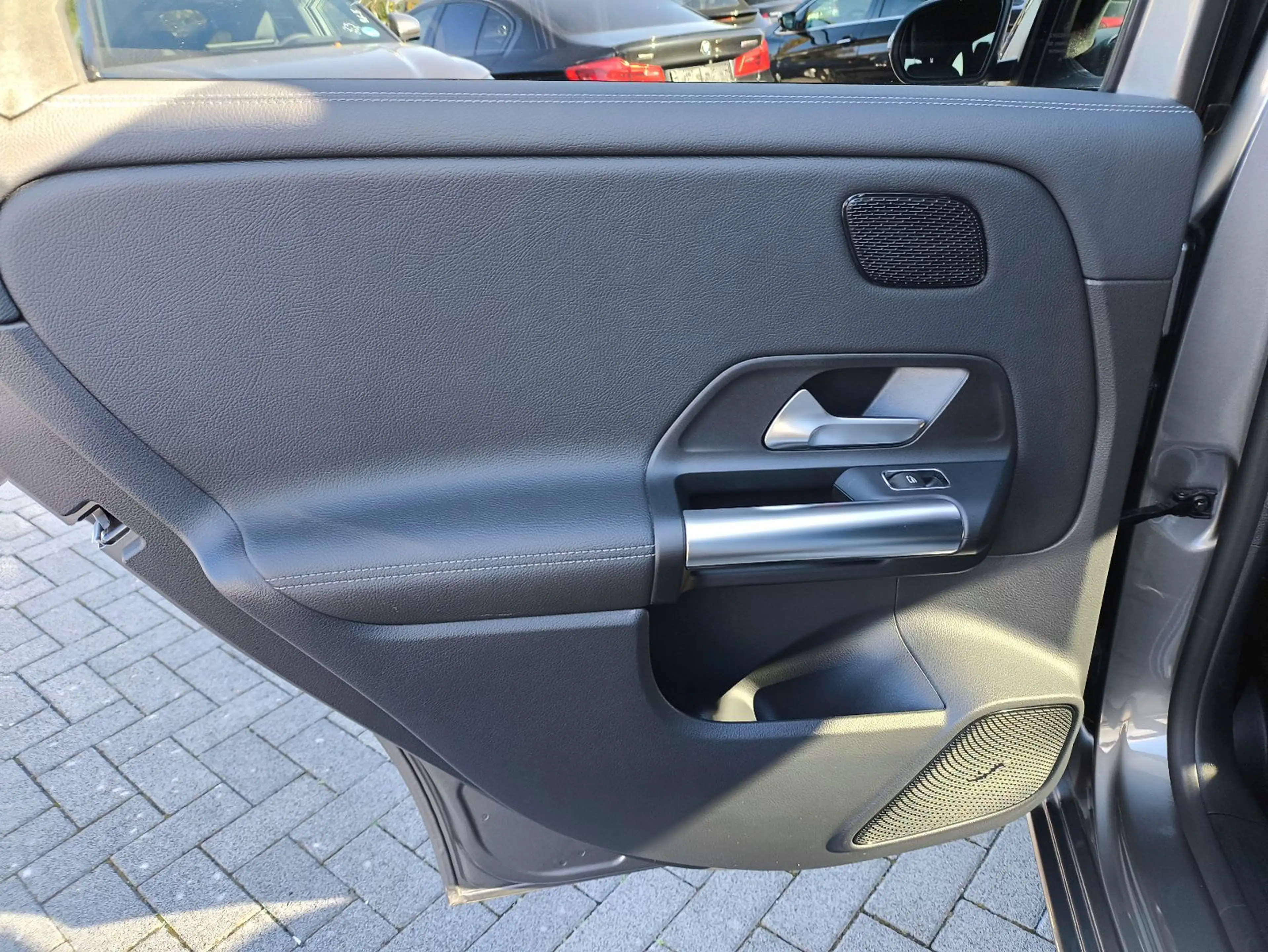 Mercedes-Benz B 200 2HAND,SCHEKHEFT,NAVI,TEMPOMAT,LEDER — photo 11