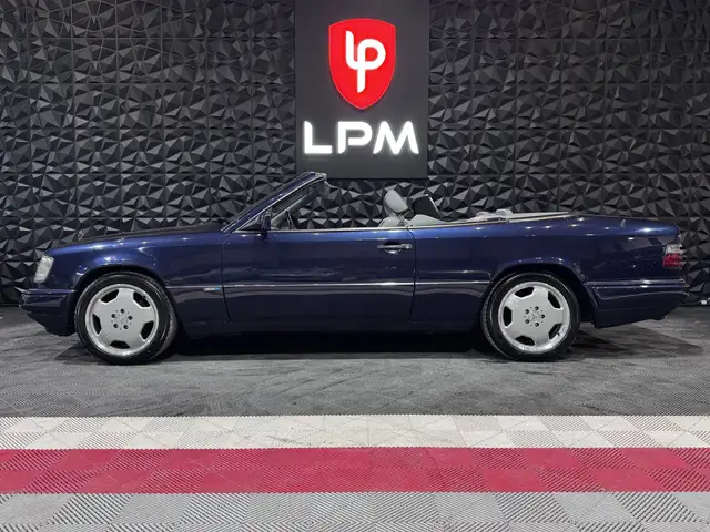 Mercedes-Benz CE 300 view 7