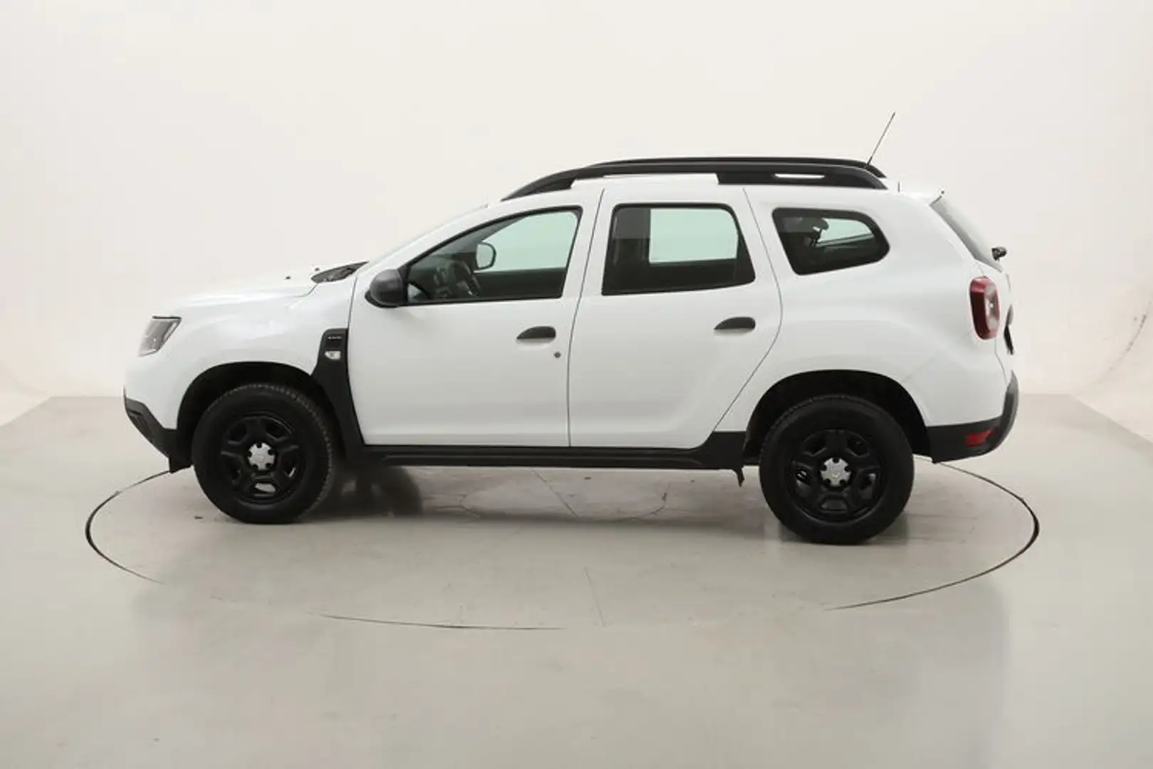 Dacia Duster Essential 4x4 1.5 Diesel 116CV Bianco - 2