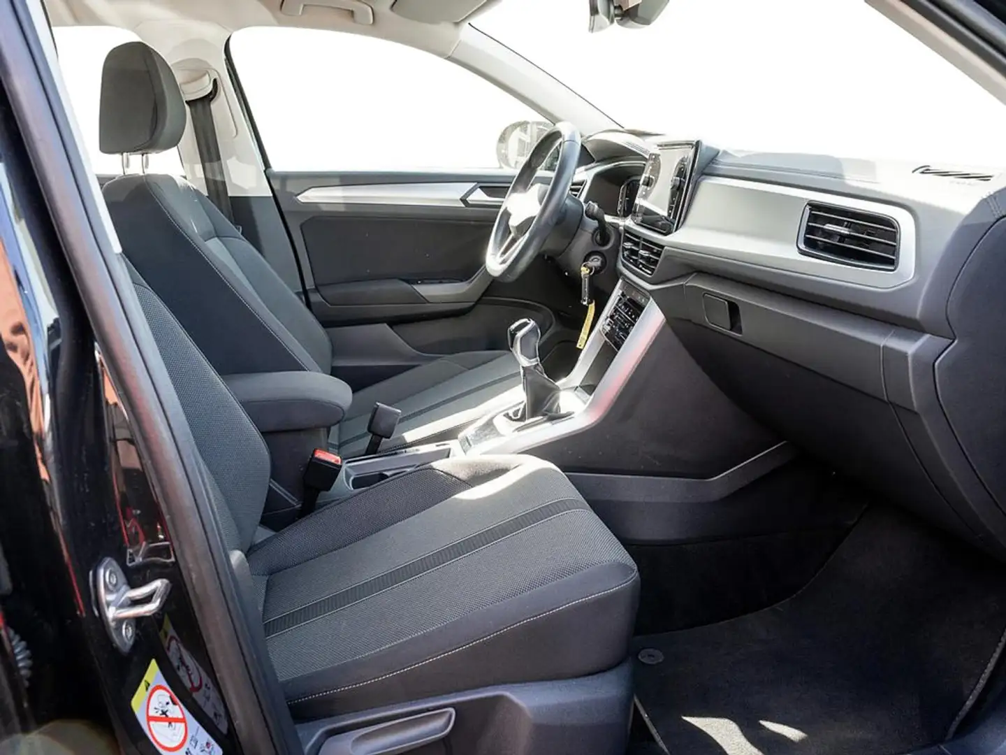 Volkswagen T-Roc 1.0 TSI Life AHK SHZ VIRTUAL PRO LED Schwarz - 2