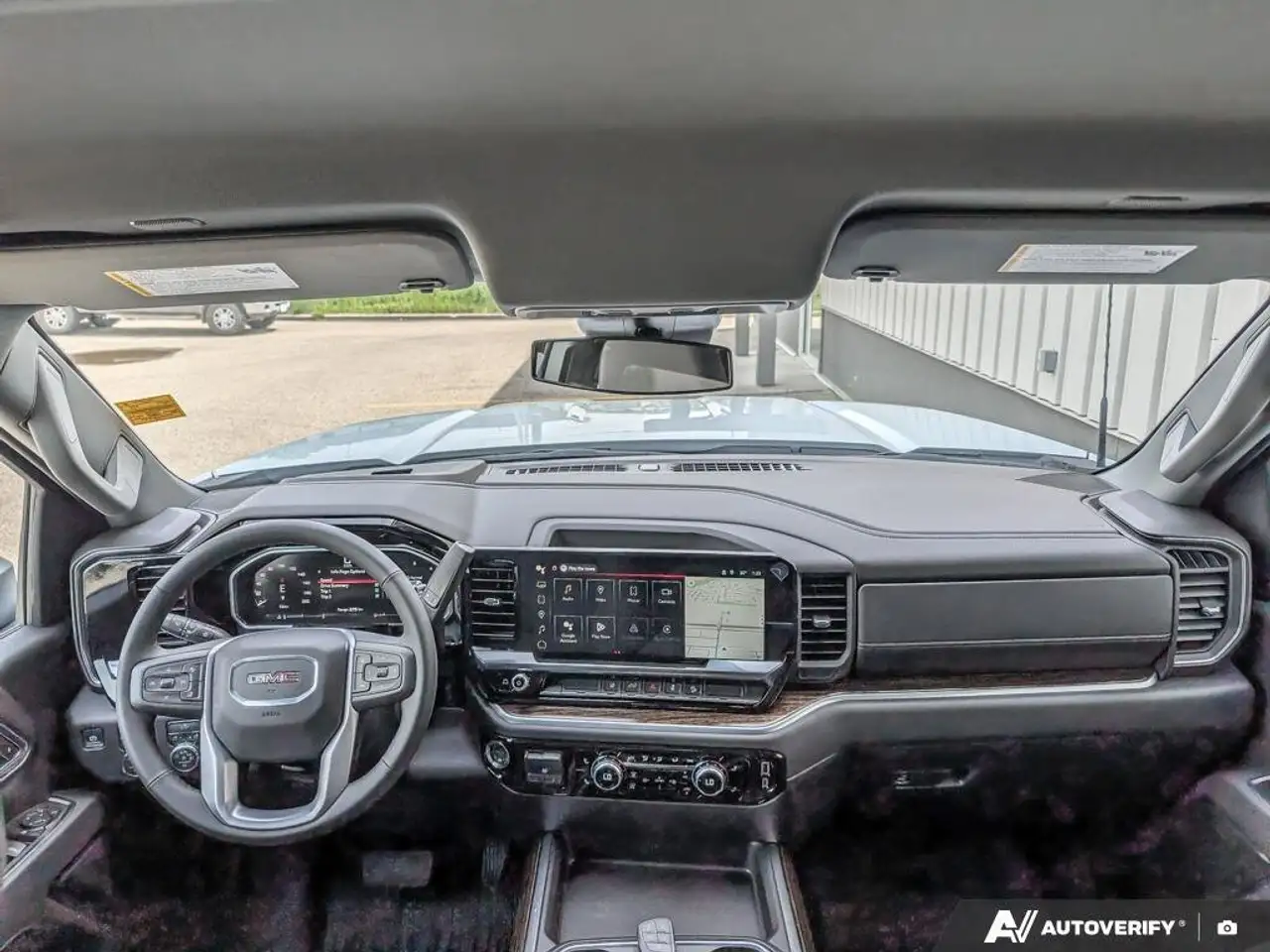 GMC Sierra 2500HD снимка GMC Sierra 2500HD