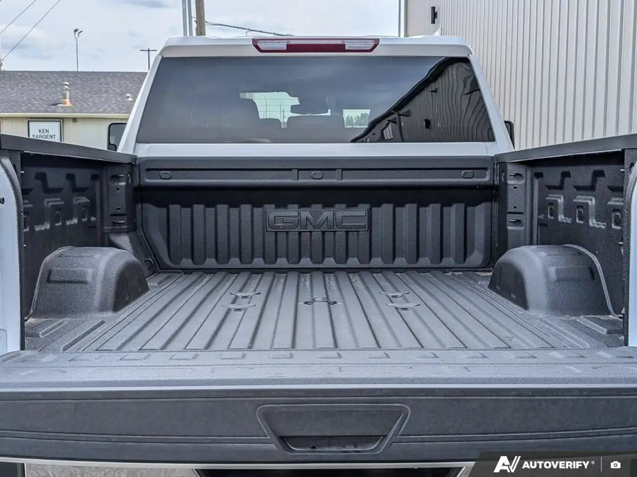 GMC Sierra 2500HD снимка GMC Sierra 2500HD