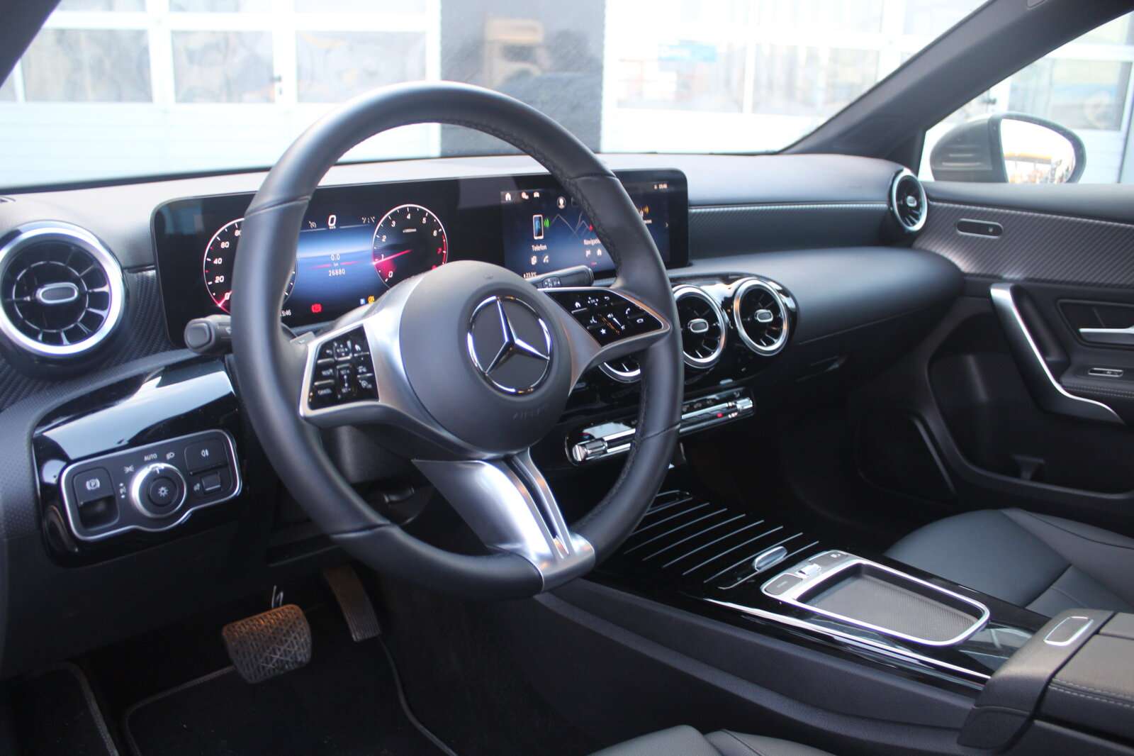 Mercedes-Benz A 180