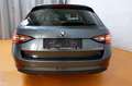 Skoda Superb Kombi 2,0 TDI Style DSG Gris - thumbnail 32