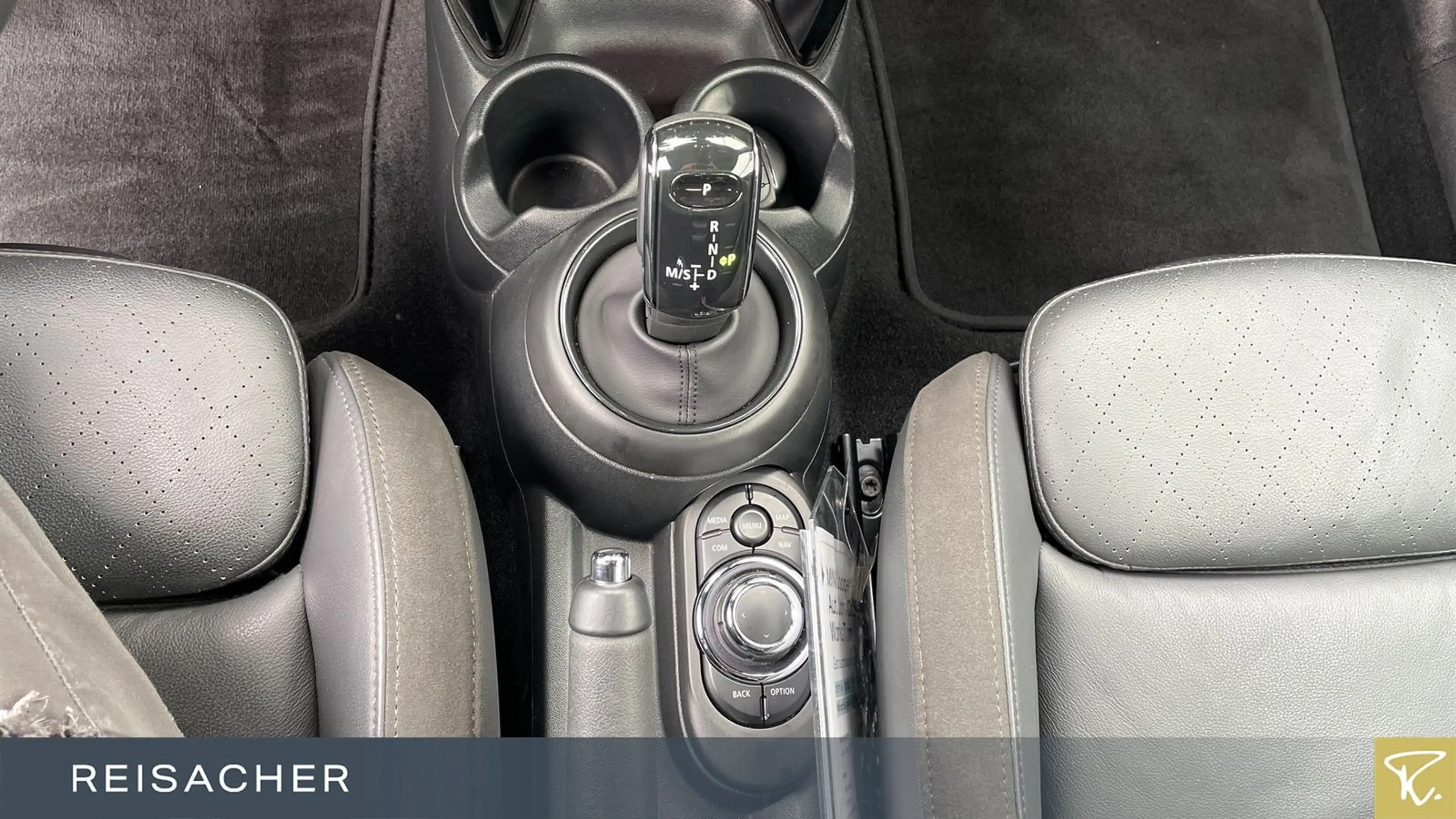 MINI Cooper S Cabrio Cooper S A Cabrio JCW-Trim,Navi,Leder,HUD,LkHz — photo 11