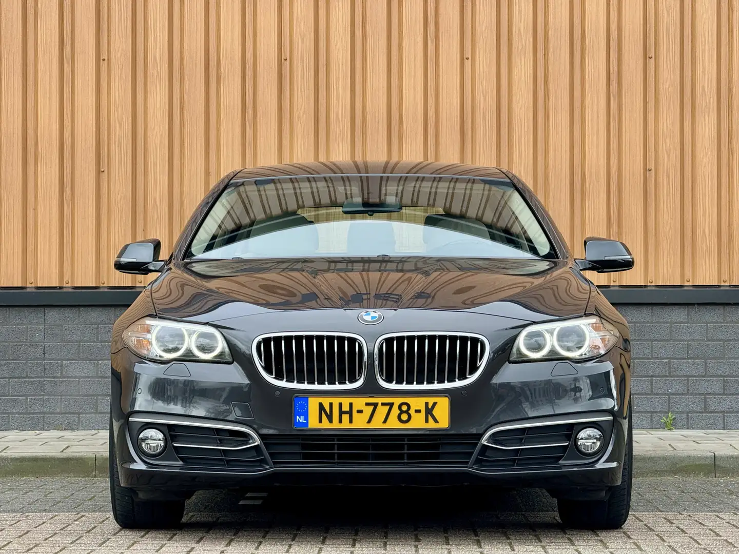 BMW 520 5-serie Touring 520i Luxury Edition | Leder | Gehe Grijs - 2