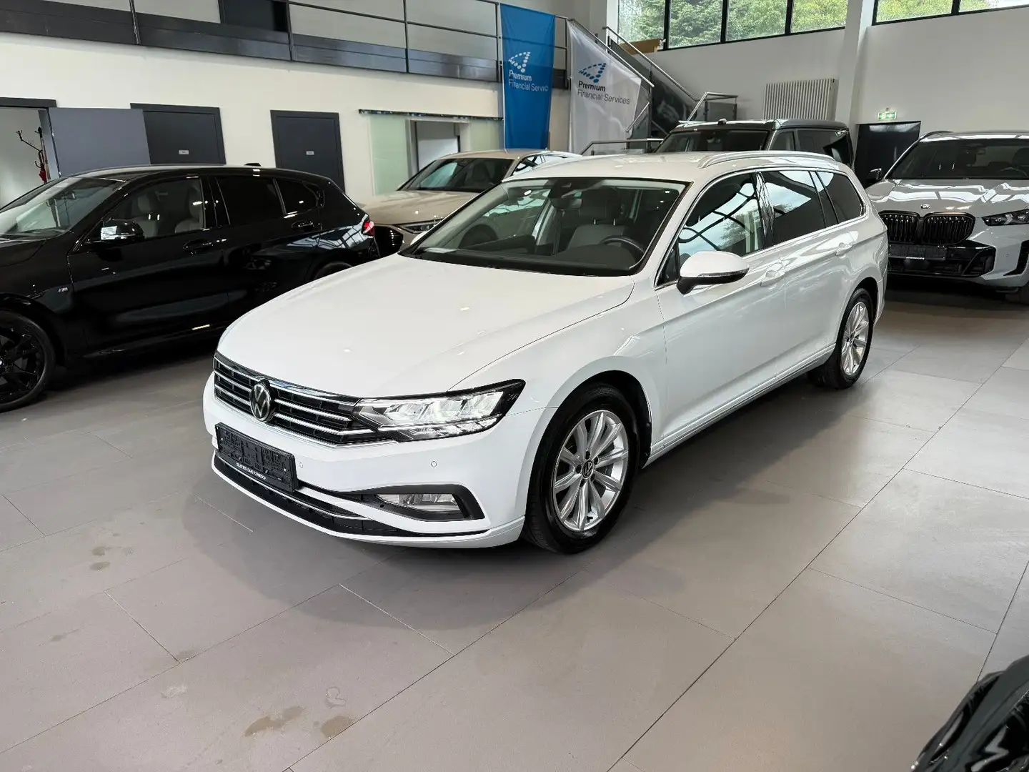 Volkswagen Passat Variant Passat Business 2.0 TDI DSG AID/ACC/KAM/LED/AHK Blanc - 1
