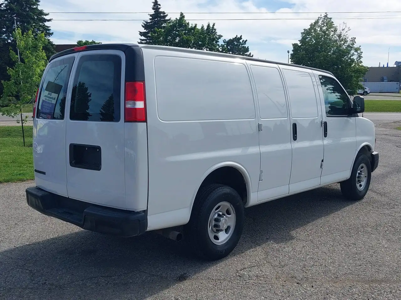 Chevrolet Express снимка Chevrolet Express