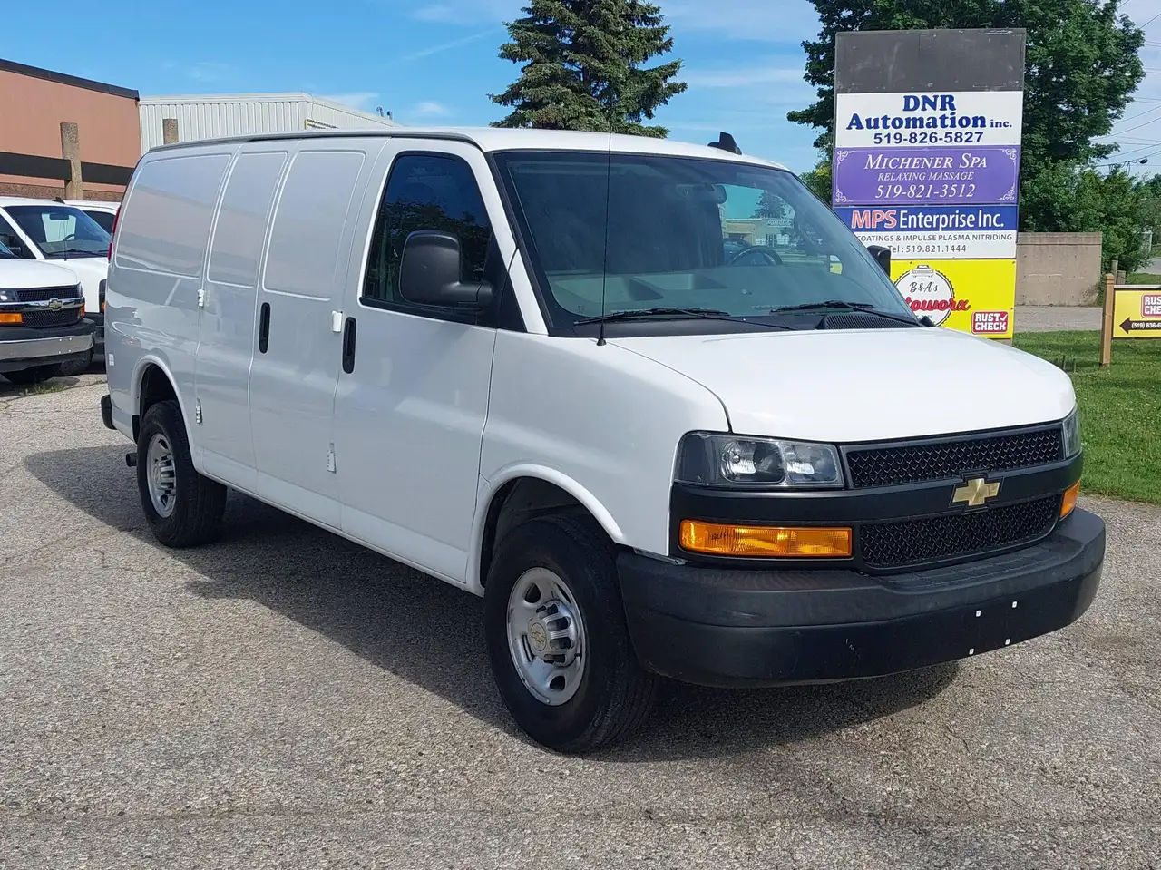 Chevrolet Express снимка Chevrolet Express