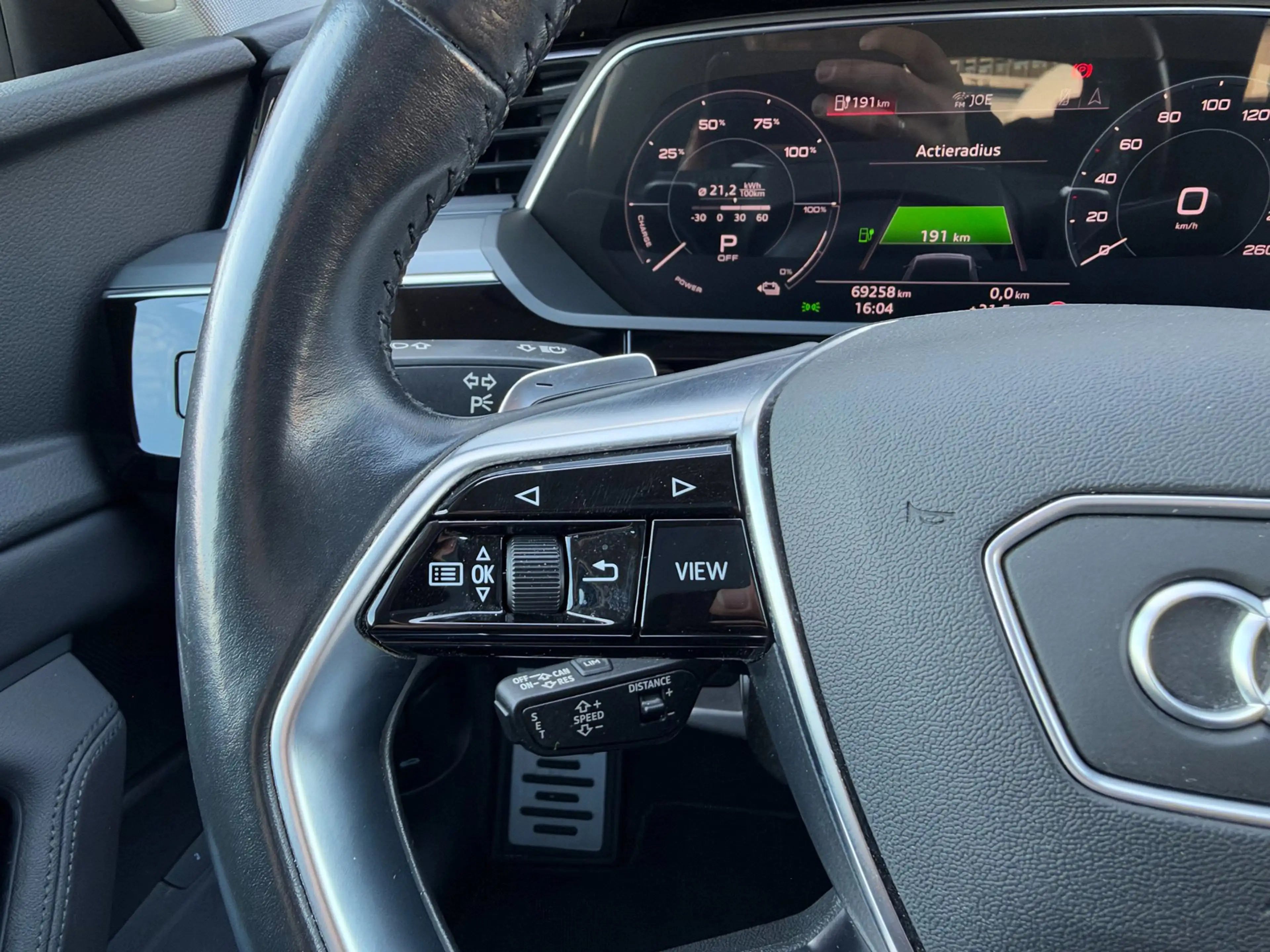 Audi e-tron E-tron 50 Quattro Launch Edition plus 71 kWh — photo 32