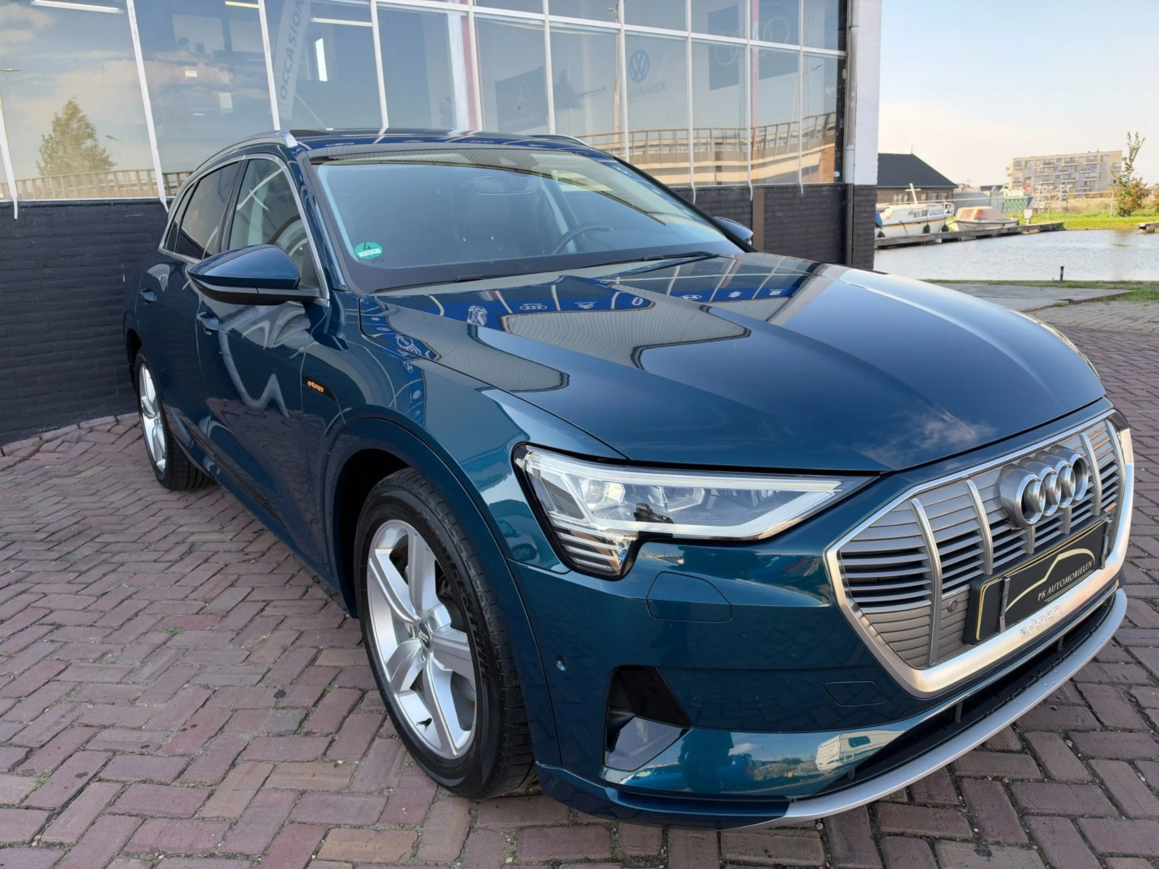 Audi e-tron E-tron 50 Quattro Launch Edition plus 71 kWh — photo 3