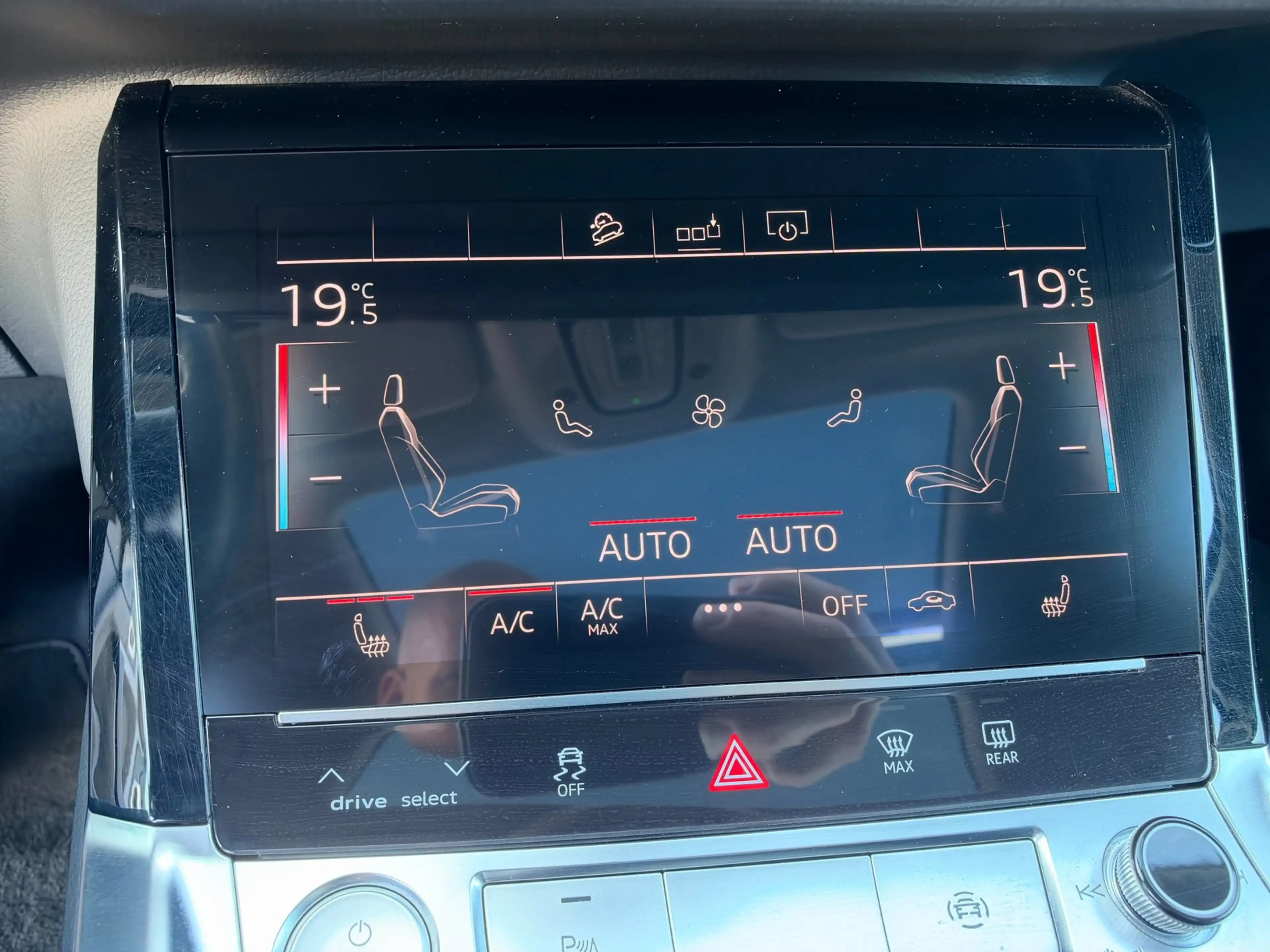Audi e-tron E-tron 50 Quattro Launch Edition plus 71 kWh — photo 24