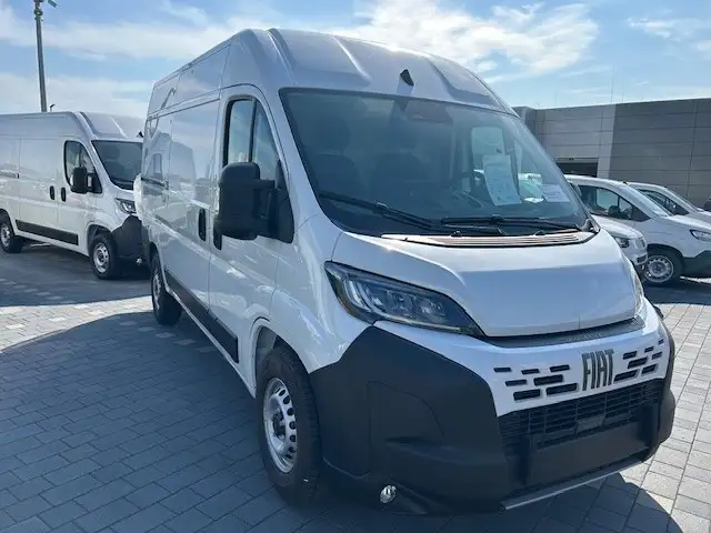 Fiat Ducato view 2
