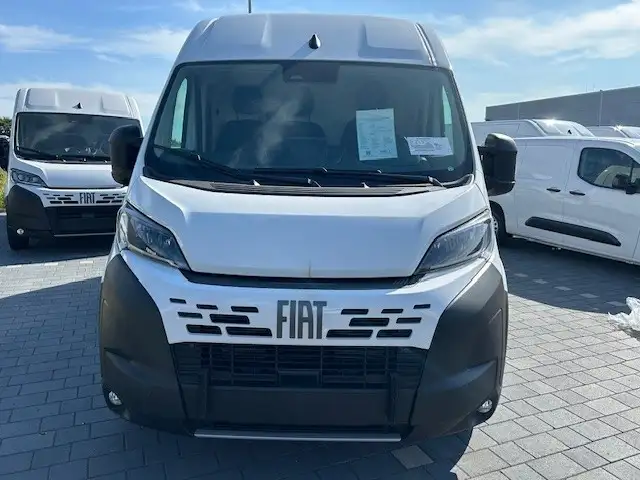 Fiat Ducato view 3