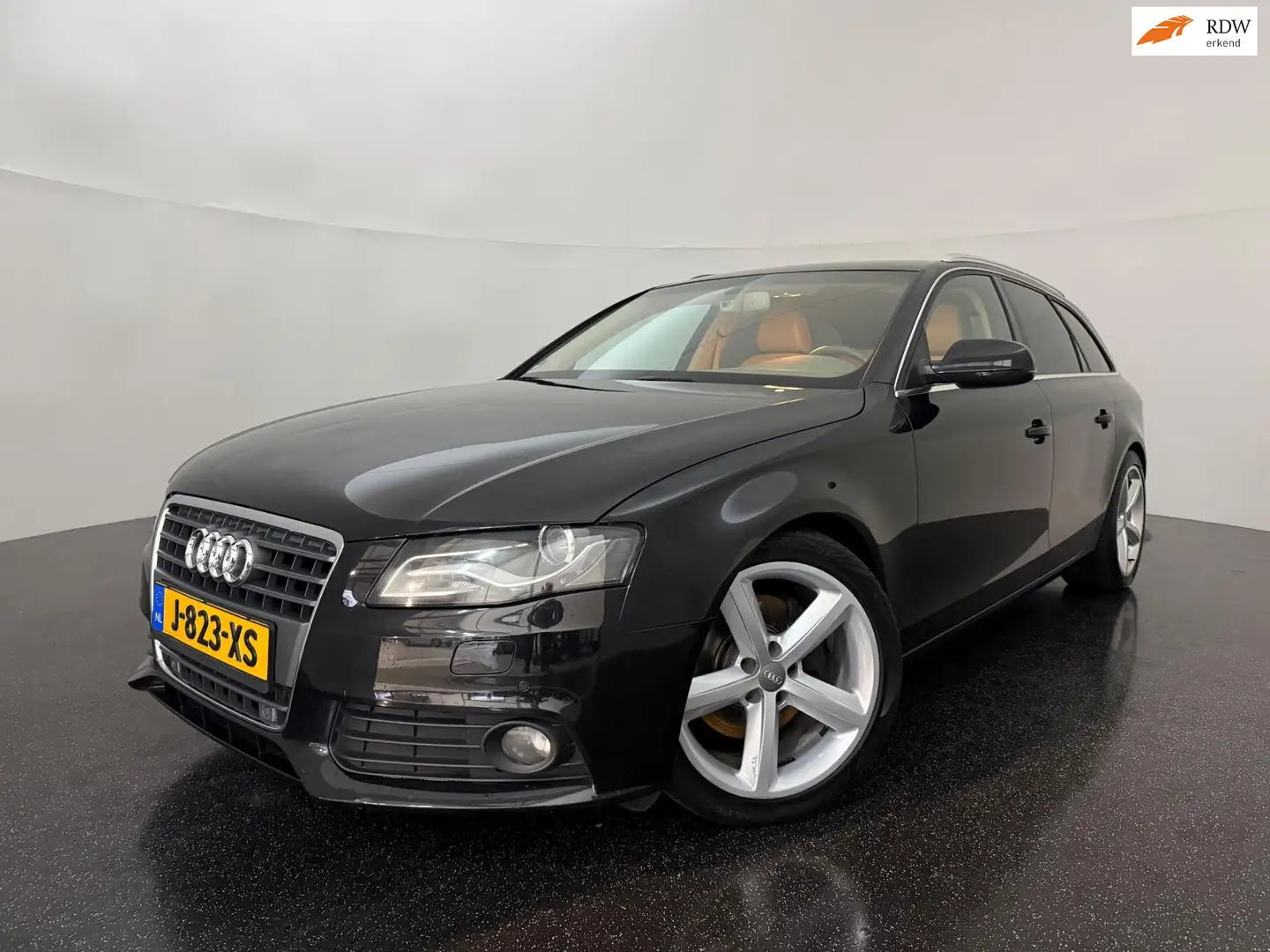 Audi A4 Avant 2.0 TFSI AUT quattro Noir - 1