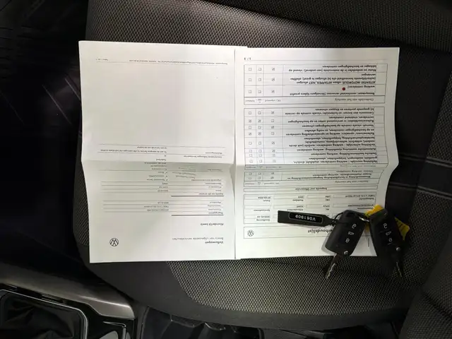Volkswagen T-Roc view 21