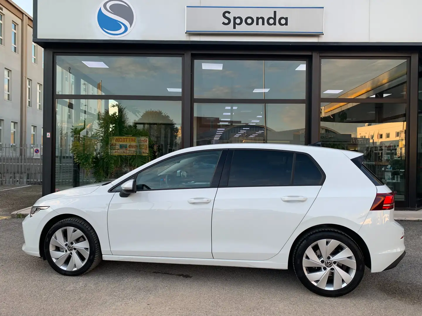 Volkswagen Golf VIII 2024 2.0 TDI Edition Plus 150cv DSG - 1