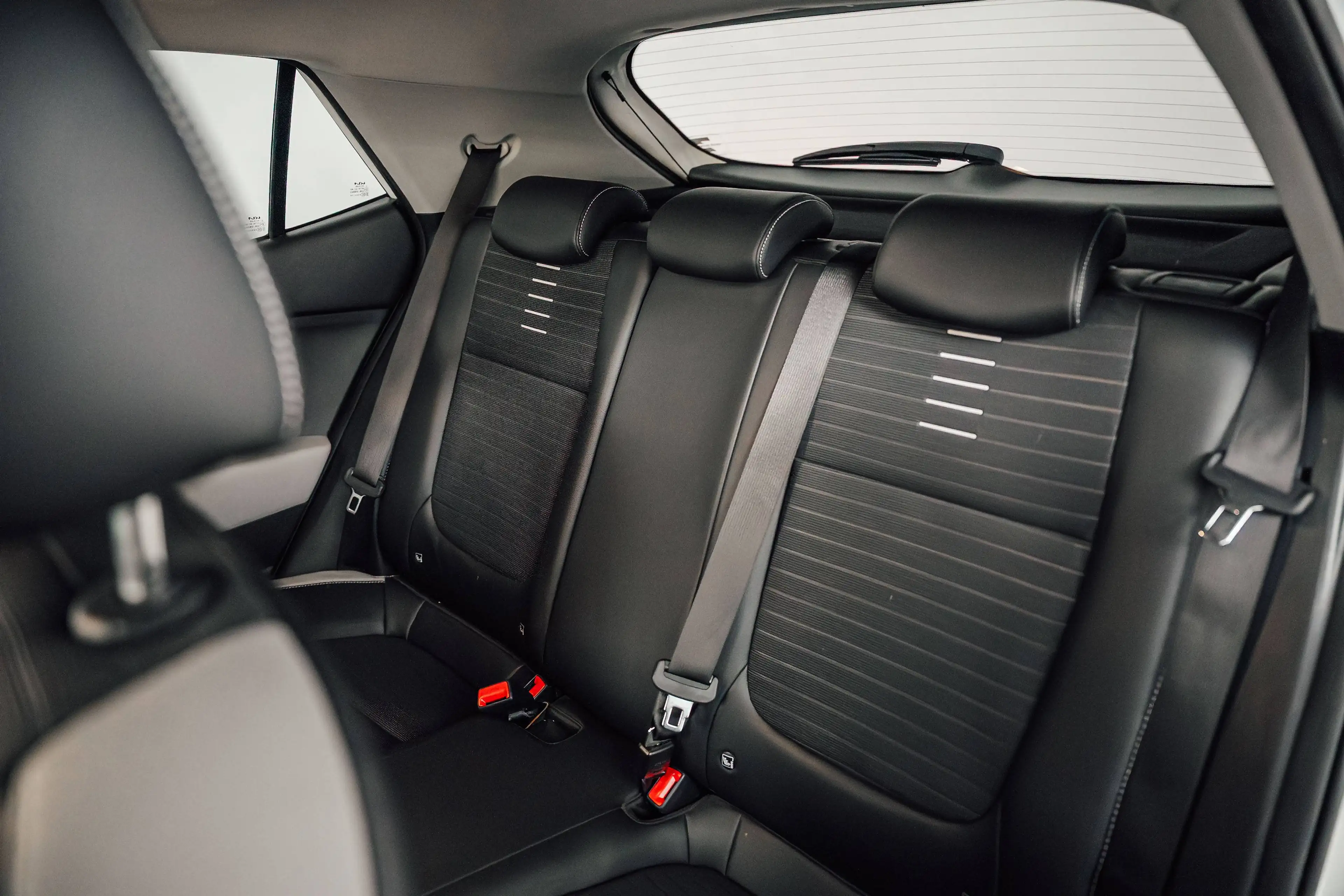 Kia Stonic Stonic 1.0 T Pure ISG DCT — photo 8