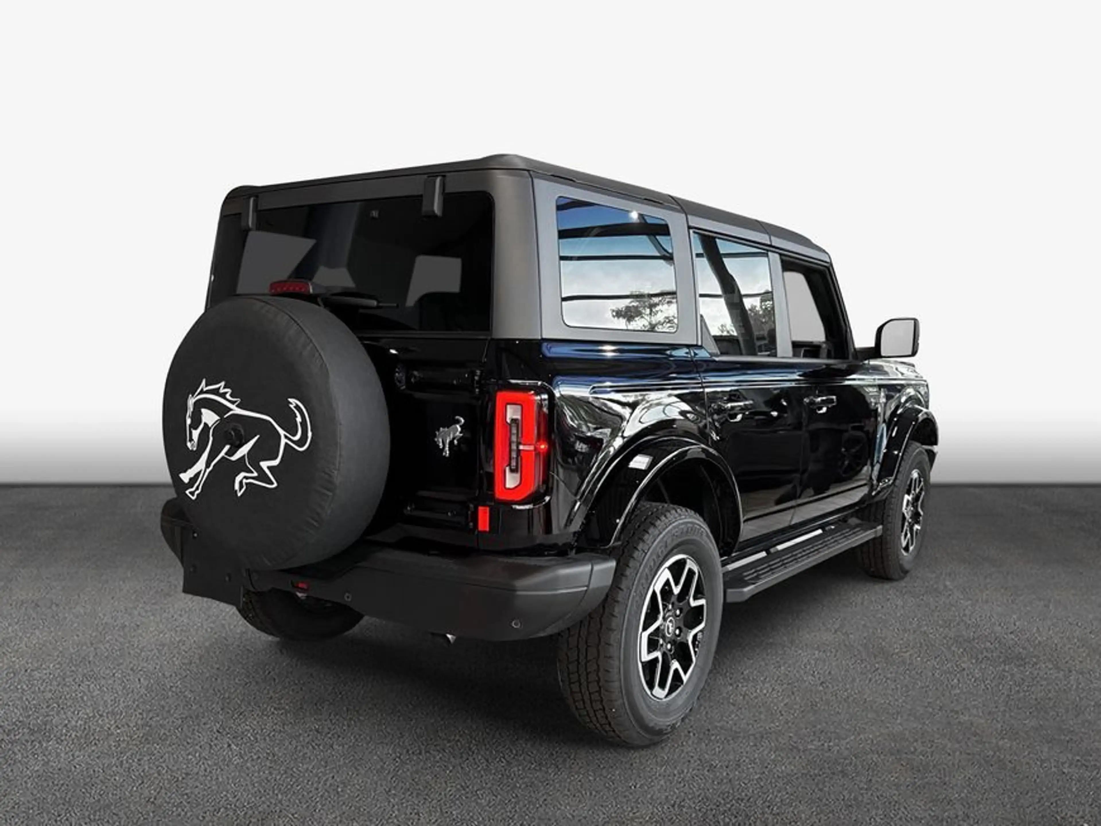 Ford Bronco 2.7 EcoBoost V6 Outer Banks — photo 2