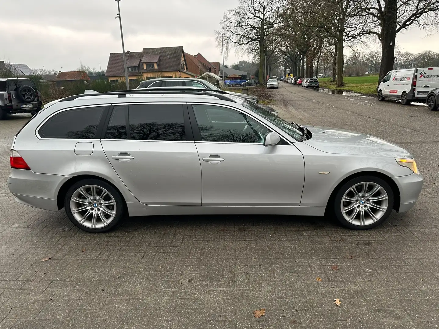 BMW 525 525d Touring - 2
