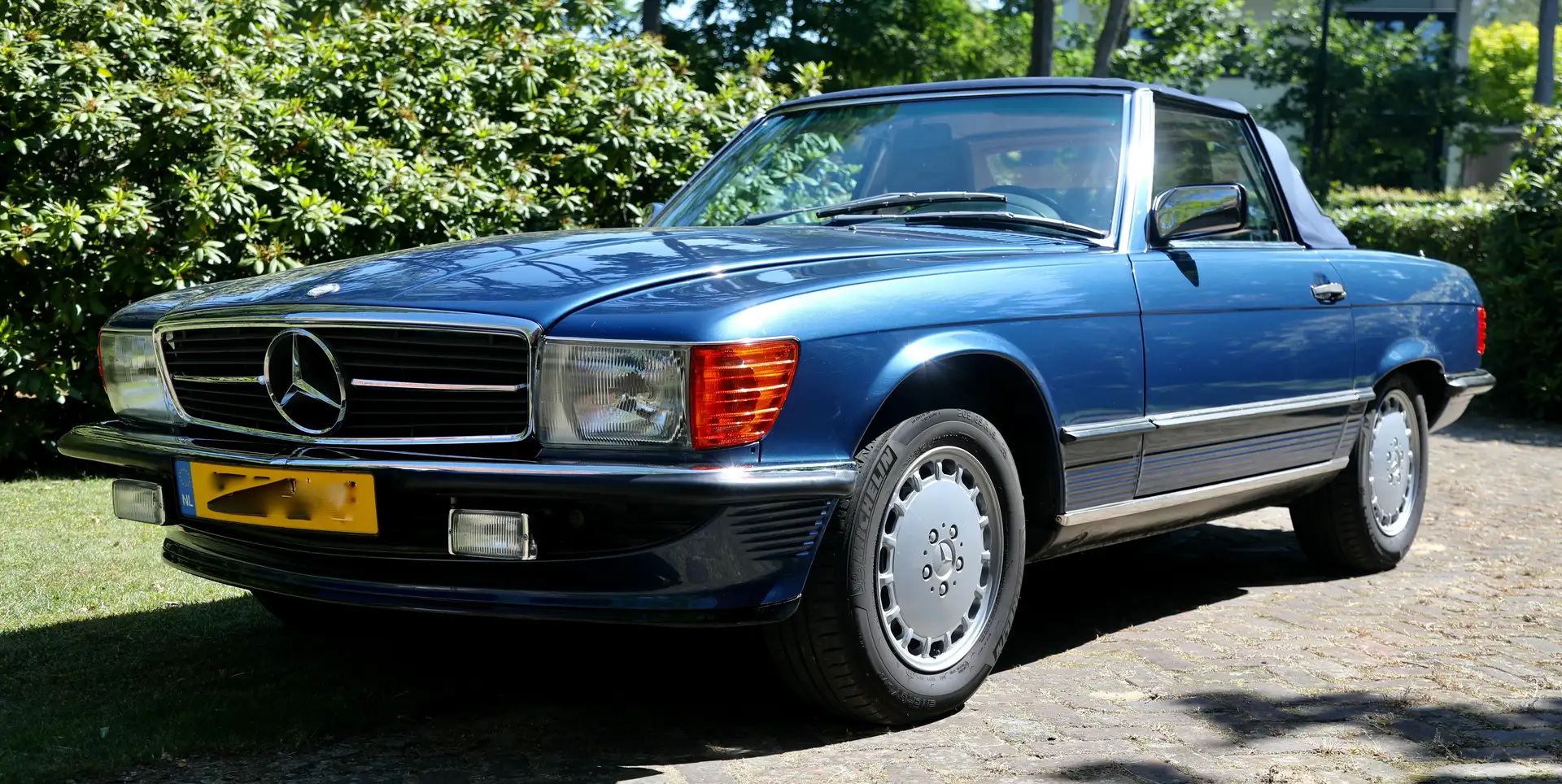 Mercedes-Benz SL 560 SL 560 undefined Niebieski - 1