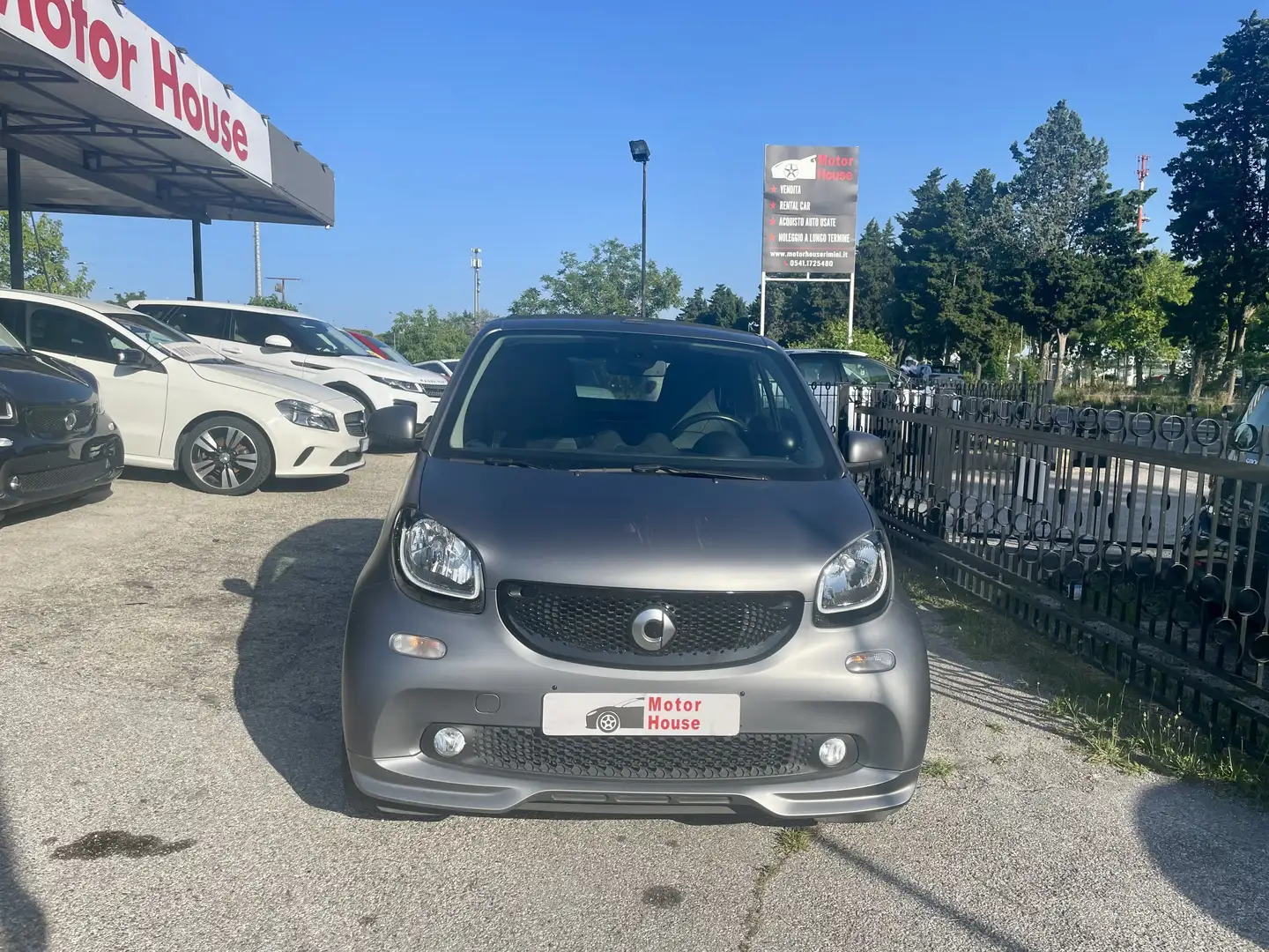 smart forTwo Cabrio 0.9 t Brabus Edition 90cv twinamic Grigio - 2