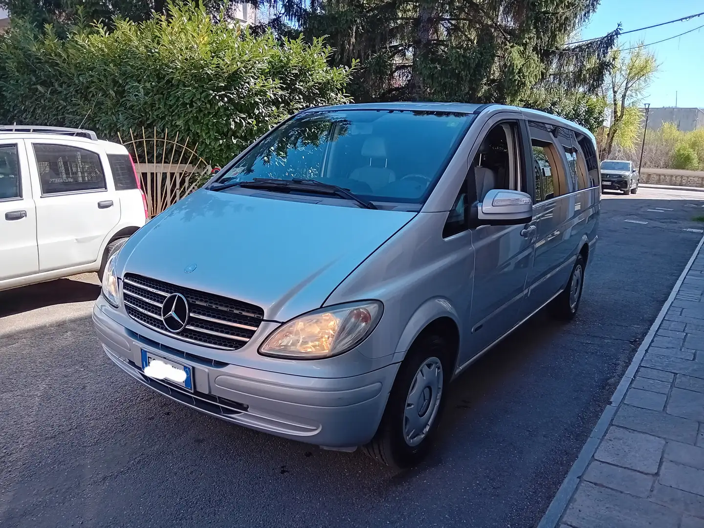 Mercedes-Benz Viano 2.2 cdi Trend *8 POSTI**STUPENDO* Plateado - 2