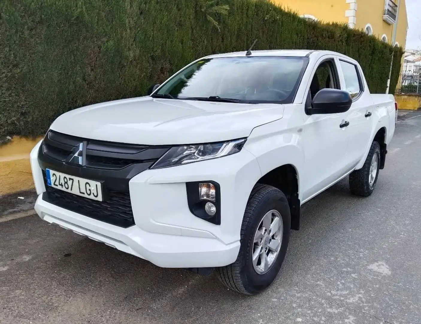 Mitsubishi L200 2.5Did 150cv Automático diesel - 1